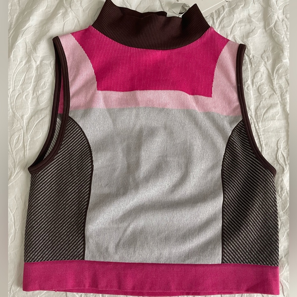 Wmns Zara multicolored mock neck crop top Size XS-S